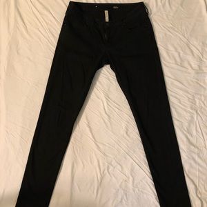 MNG Black Skinny Jean